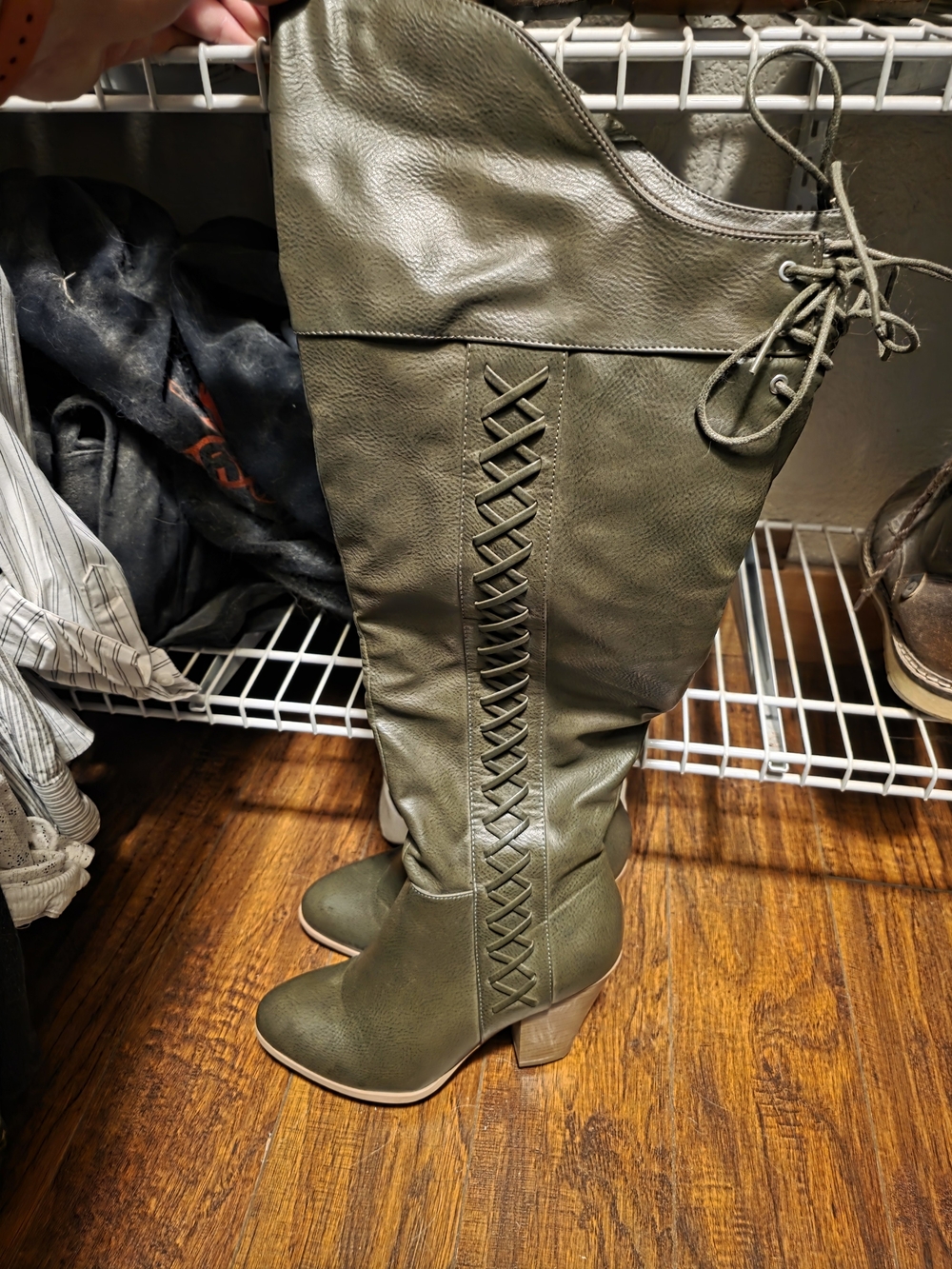 Women's Olive Knee-High Lace-Up Boots